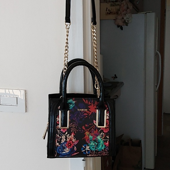 💝 Bebe handbag/ crossbody bag EUC - Picture 3 of 9